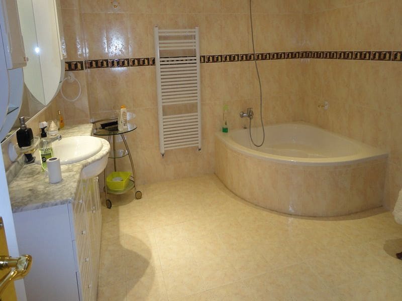 5 quarto Moradia para venda em Altea com piscina garagem - 1 300 000 € (Ref: 9910039)