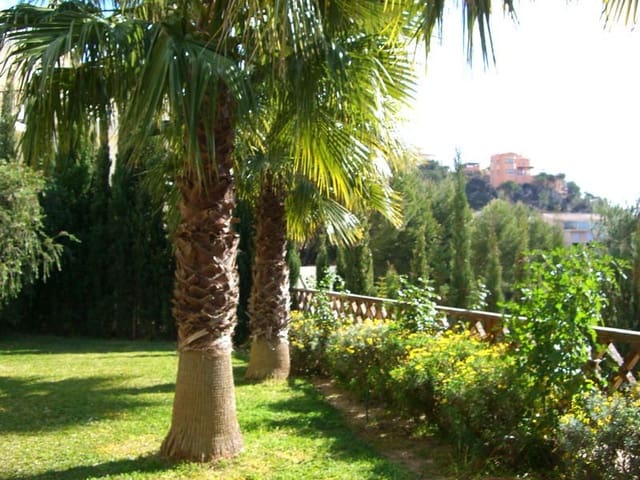 5 quarto Moradia para venda em Altea com piscina garagem - 1 300 000 € (Ref: 9910039)