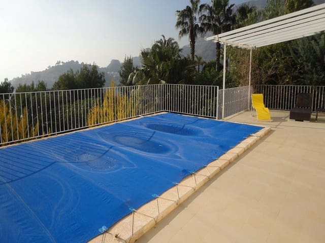 5 quarto Moradia para venda em Altea com piscina garagem - 1 300 000 € (Ref: 9910039)