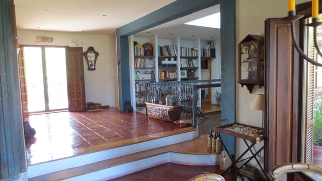 Chalet de 4 habitaciones en Altea en venta con piscina - 1.600.000 € (Ref: 9912515)