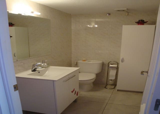 Local Comercial de 2 habitaciones en Benidorm en venta - 330.000 € (Ref: 9912518)