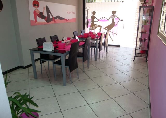 Local Comercial de 2 habitaciones en Benidorm en venta - 330.000 € (Ref: 9912518)