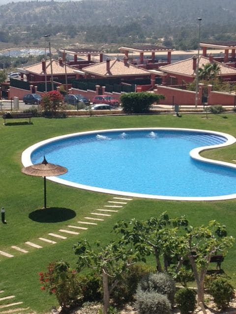 Pareado de 3 habitaciones en Finestrat en venta - 190.300 € (Ref: 9912519)