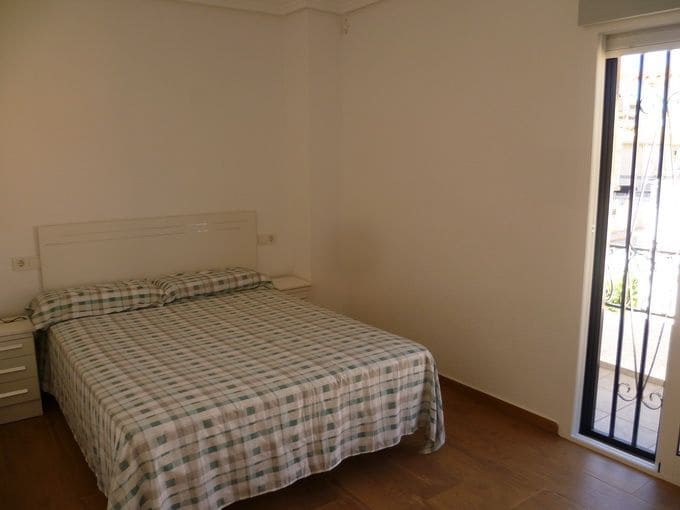 2 makuuhuone Bungalow myytävänä paikassa Santa Pola mukana 
autotalli - 179 000 € (Ref: 9956797)
