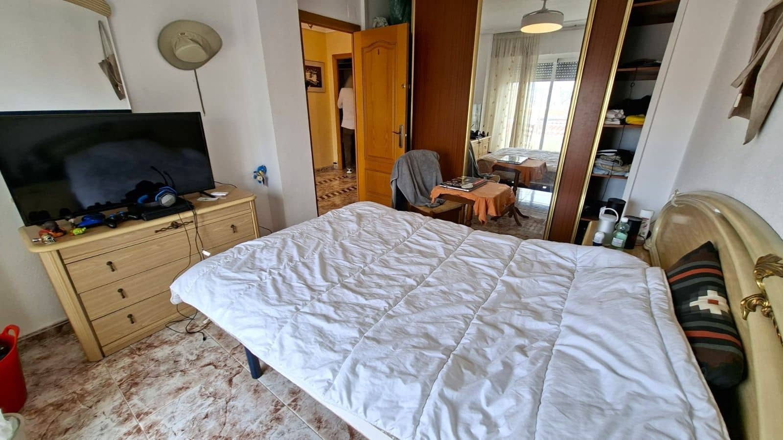 6 soverom Kjedet enebolig til salgs i Benidorm med svømmebasseng garasje - € 480 000 (Ref: 9974676)