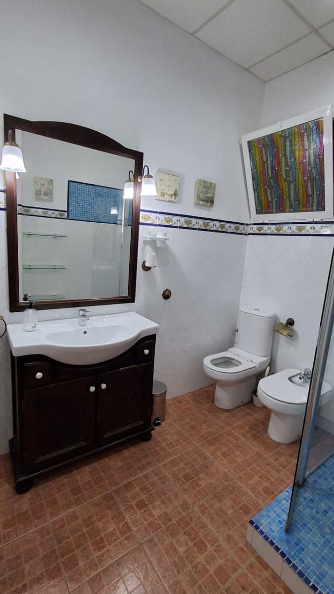 3 bedroom Flat for sale in Alicante / Alacant city - € 289,000 (Ref: 9976782)