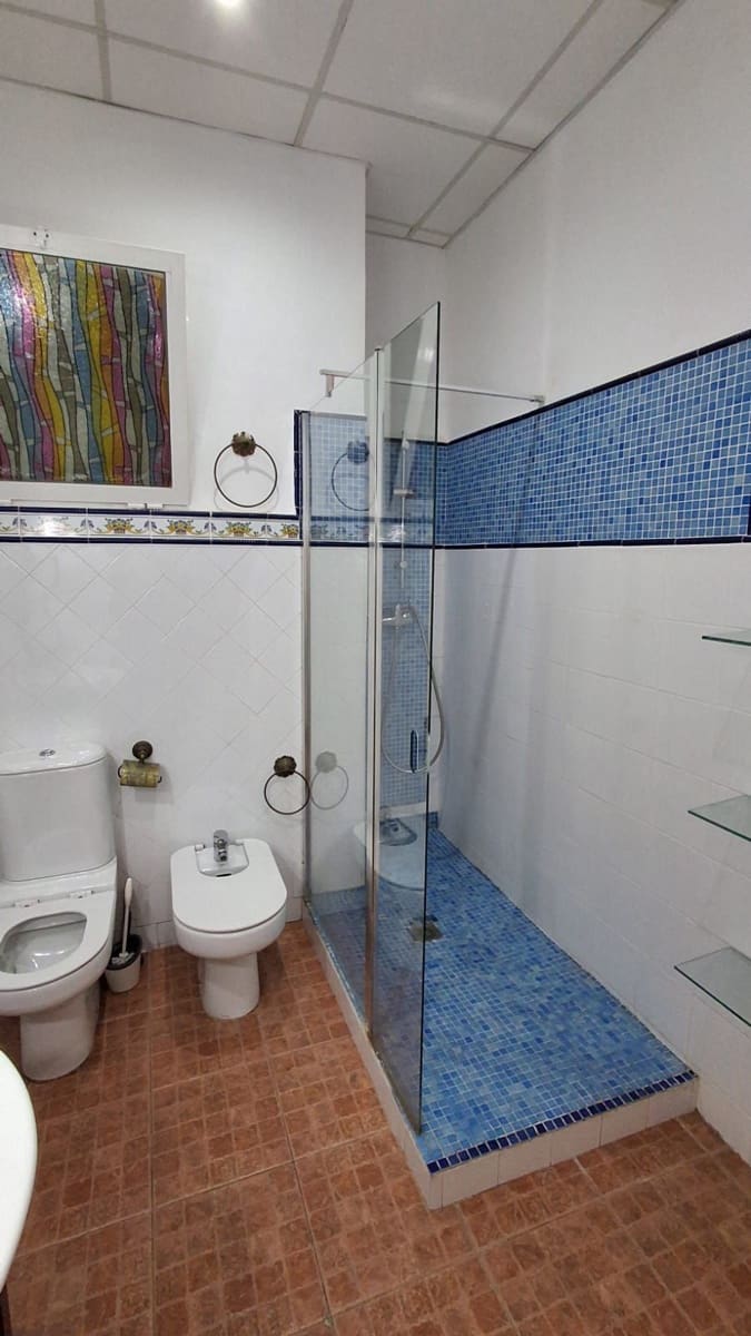 3 bedroom Flat for sale in Alicante / Alacant city - € 289,000 (Ref: 9976782)