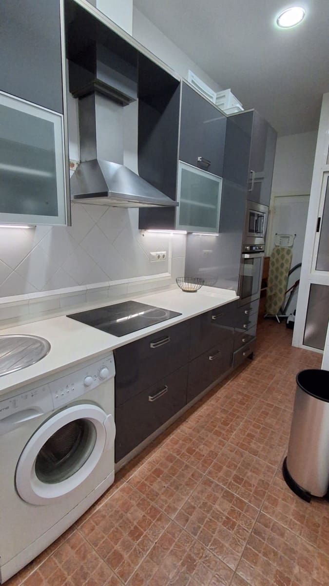 3 bedroom Flat for sale in Alicante / Alacant city - € 289,000 (Ref: 9976782)