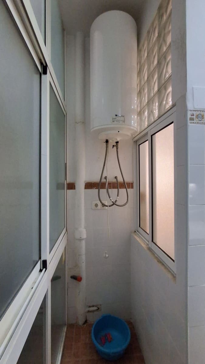 3 bedroom Flat for sale in Alicante / Alacant city - € 289,000 (Ref: 9976782)