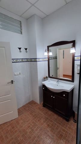3 soveværelse Lejlighed til salg i Alicante by - € 289.000 (Ref: 9976782)