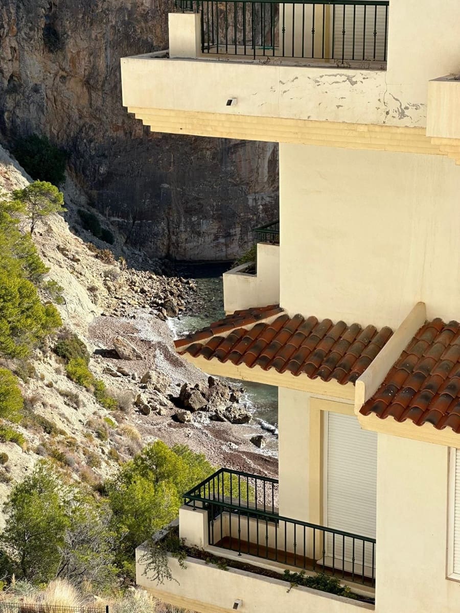 Piso de 2 habitaciones en Altea la Vella en alquiler con piscina garaje - 1.800 € (Ref: 9993830)