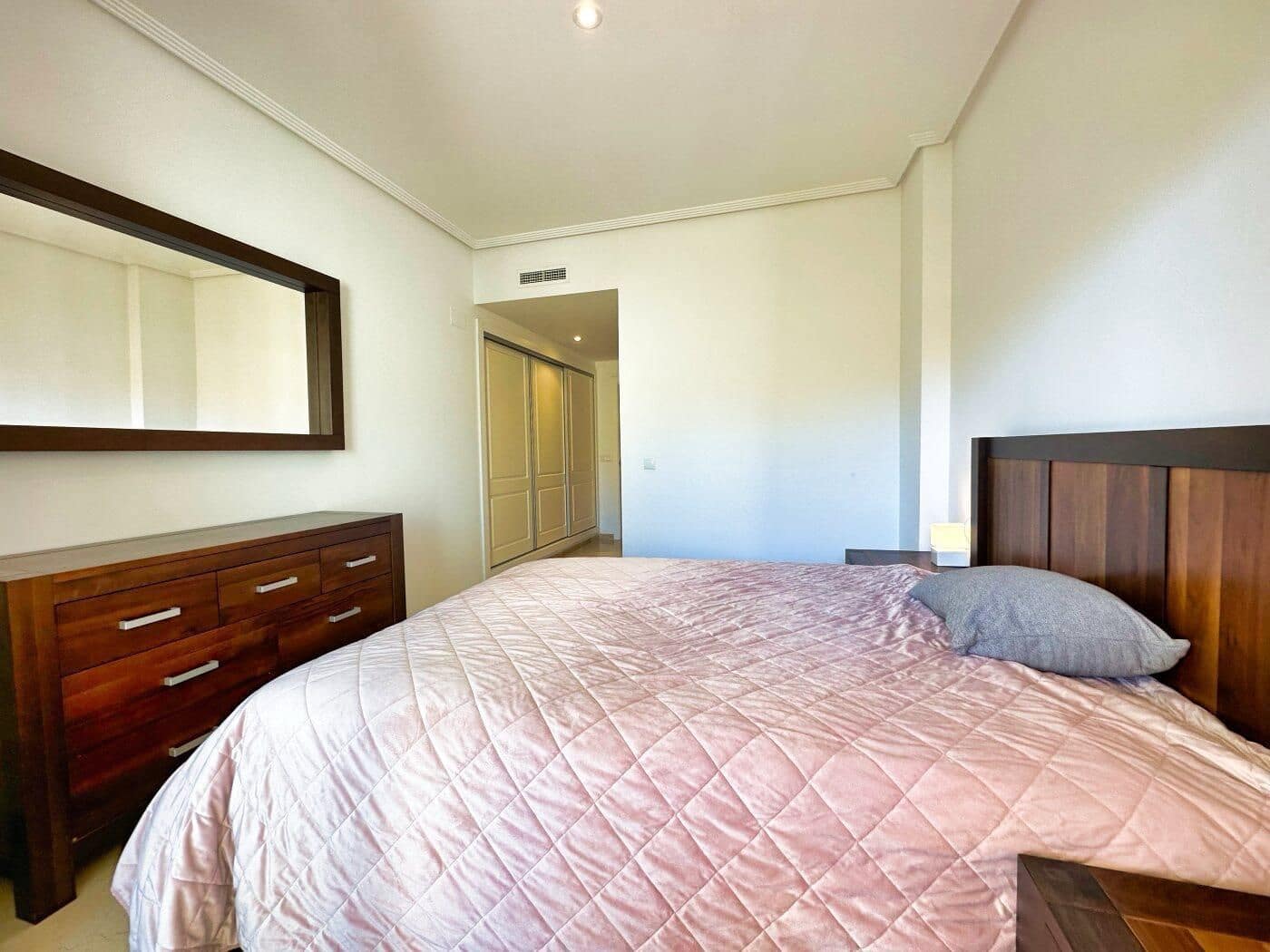Piso de 2 habitaciones en Altea la Vella en alquiler con piscina garaje - 1.800 € (Ref: 9993830)