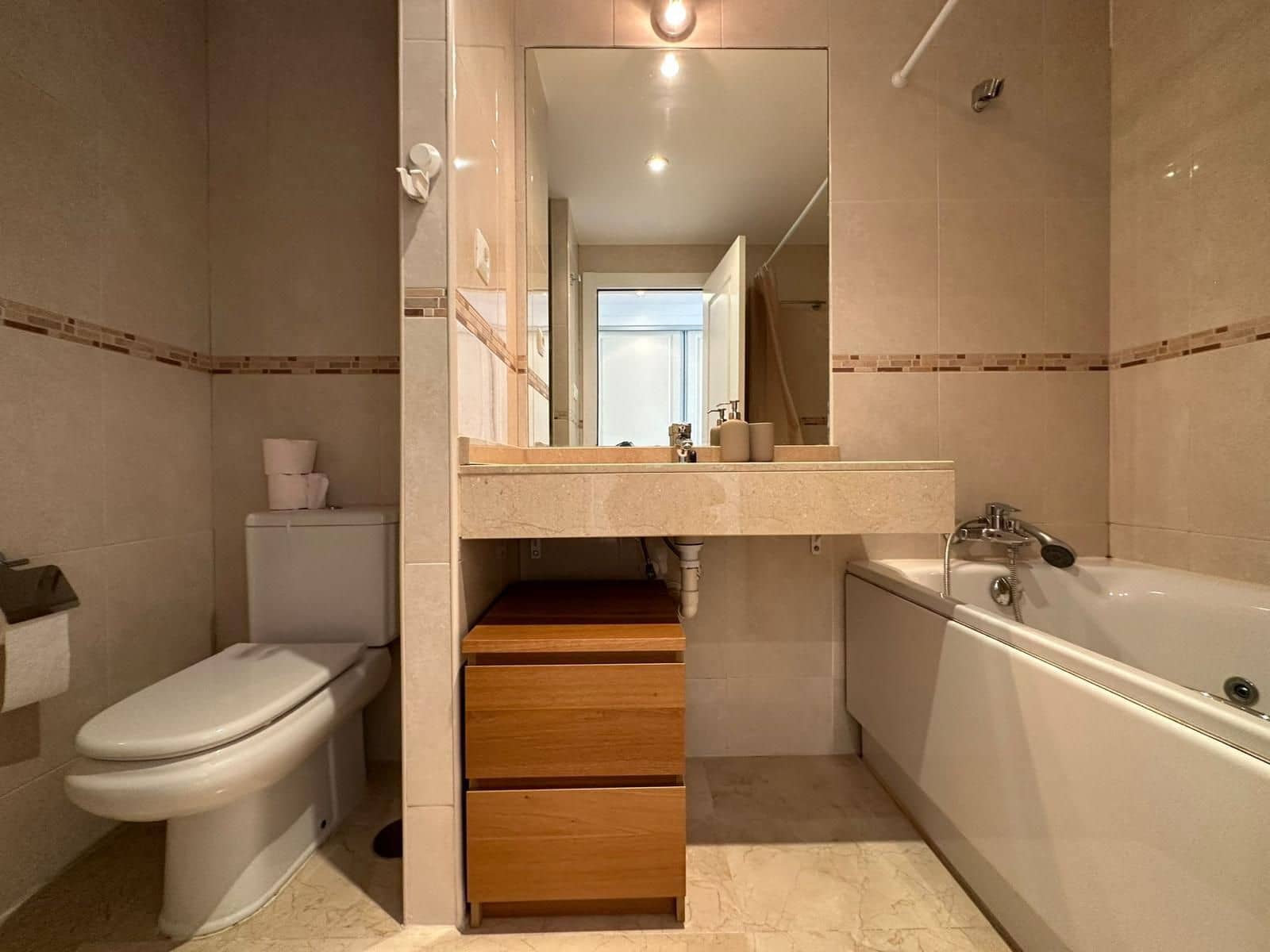 Piso de 2 habitaciones en Altea la Vella en alquiler con piscina garaje - 1.800 € (Ref: 9993830)