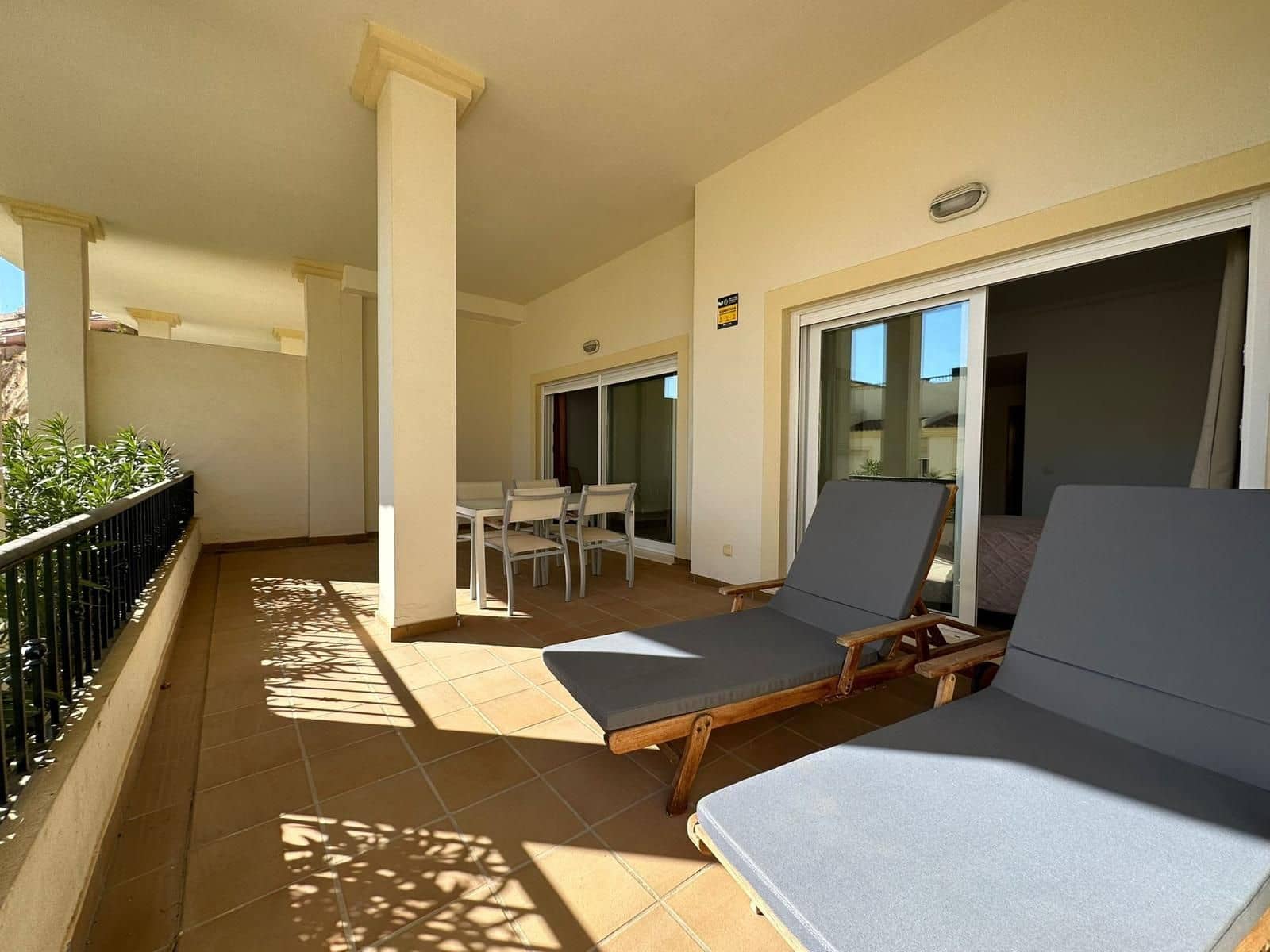 Piso de 2 habitaciones en Altea la Vella en alquiler con piscina garaje - 1.800 € (Ref: 9993830)