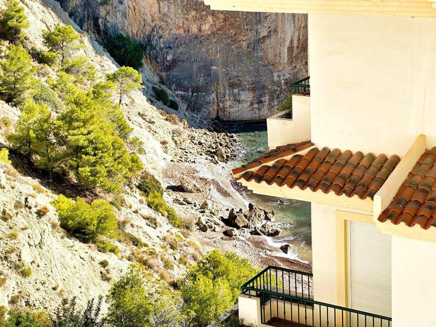 Piso de 2 habitaciones en Altea la Vella en alquiler con piscina garaje - 1.800 € (Ref: 9993830)