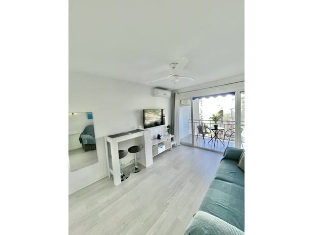 Flat te huur in Rincón de la Victoria met zwembad - € 750 (Ref: 10021851)