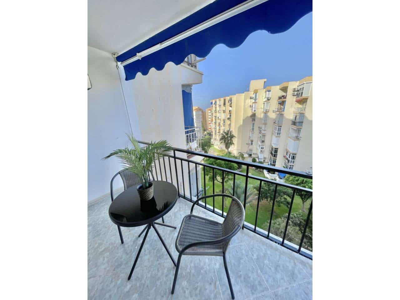 Flat te huur in Rincon de la Victoria met zwembad - € 750 (Ref: 10021851)