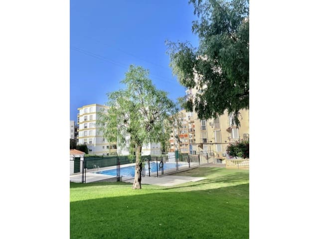 Flat te huur in Rincón de la Victoria met zwembad - € 750 (Ref: 10021851)