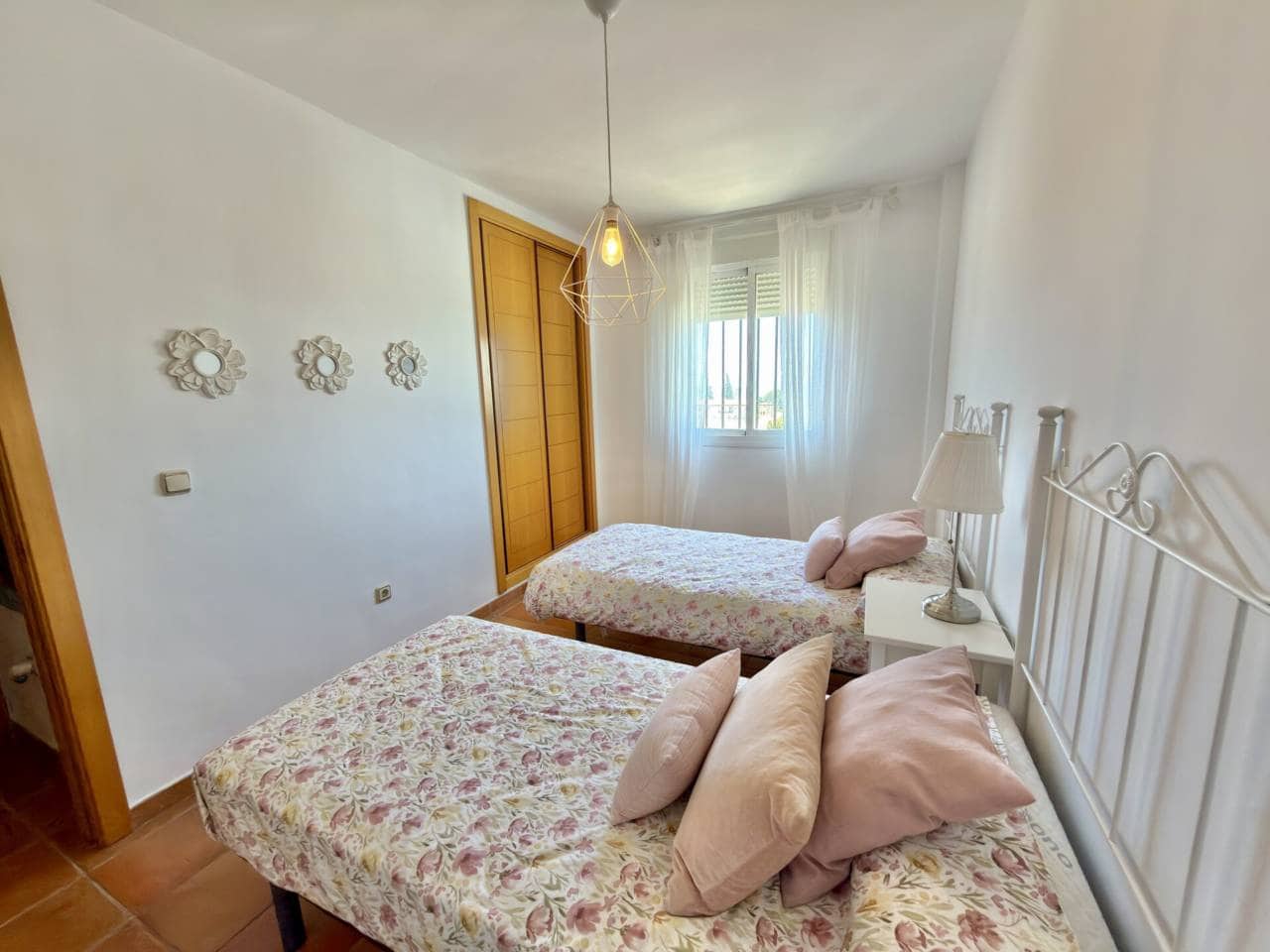 3 sovrum Radhus till salu i Torre de Benagalbon med pool garage - 498 000 € (Ref: 10029905)