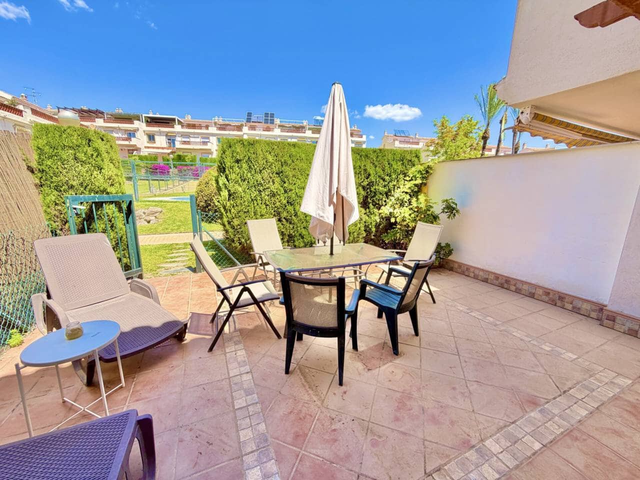 3 sovrum Radhus till salu i Torre de Benagalbon med pool garage - 498 000 € (Ref: 10029905)