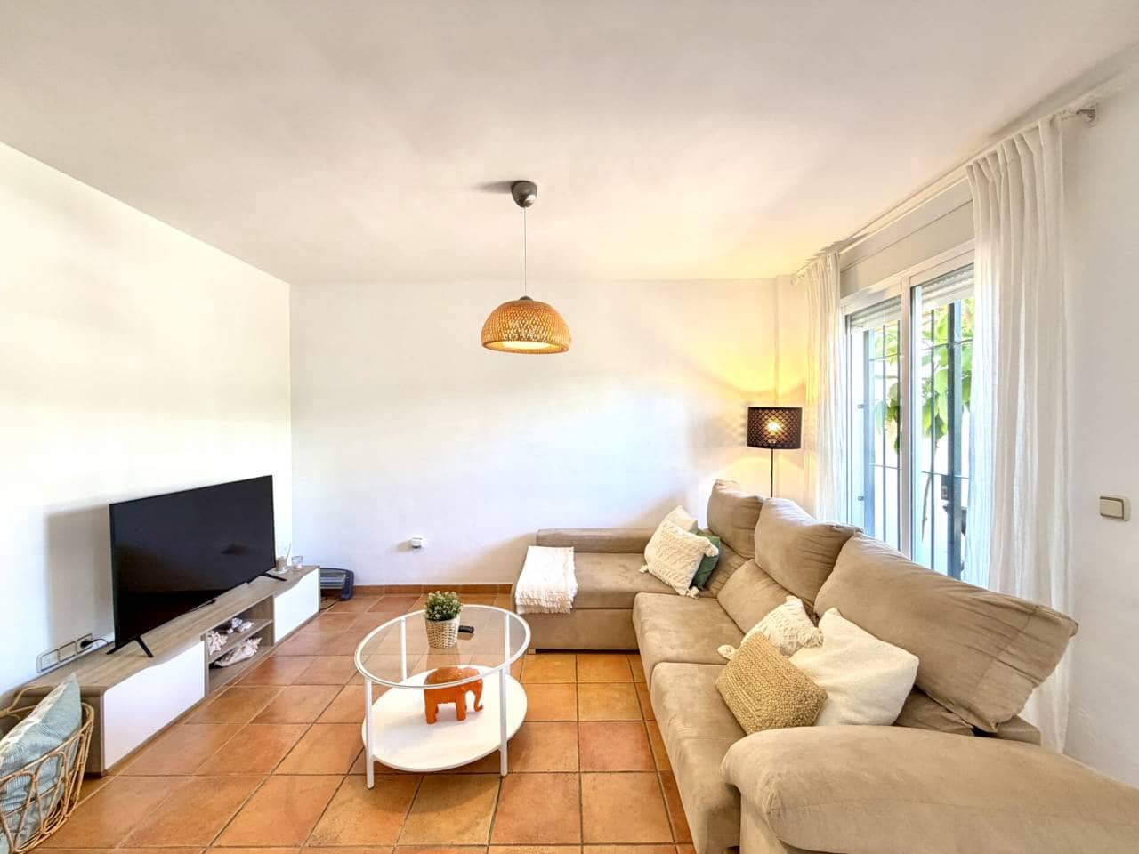 3 sovrum Radhus till salu i Torre de Benagalbon med pool garage - 498 000 € (Ref: 10029905)