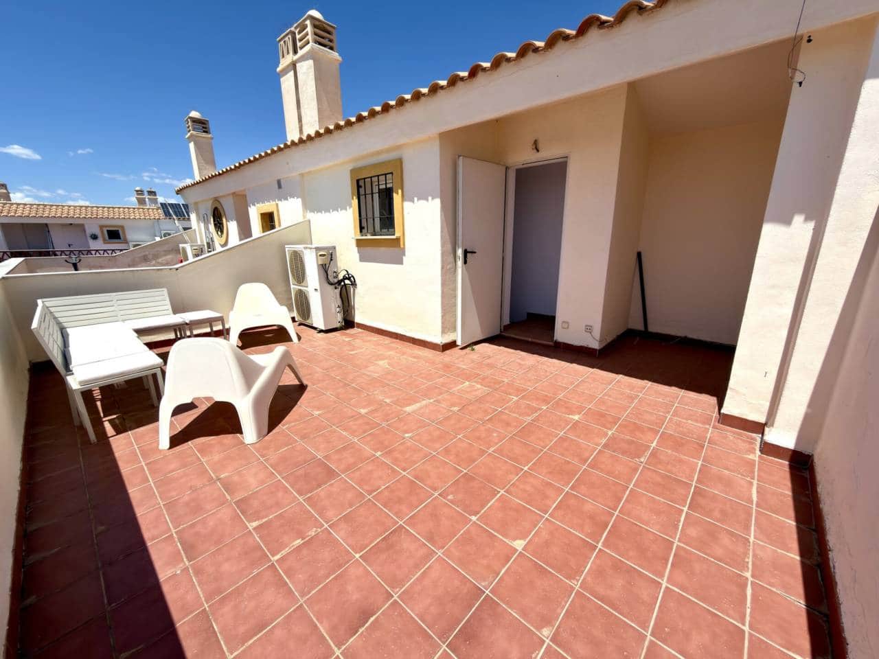 3 sovrum Radhus till salu i Torre de Benagalbon med pool garage - 498 000 € (Ref: 10029905)