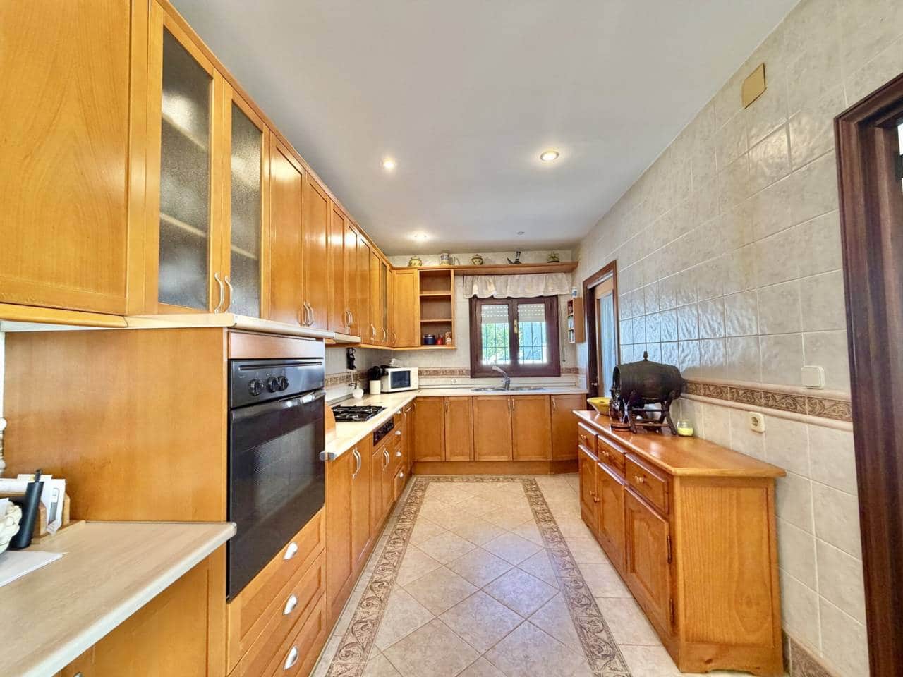 4 makuuhuone Huvila myytävänä paikassa Torre de Benagalbon mukana uima-altaan 
autotalli - 849 500 € (Ref: 10031371)