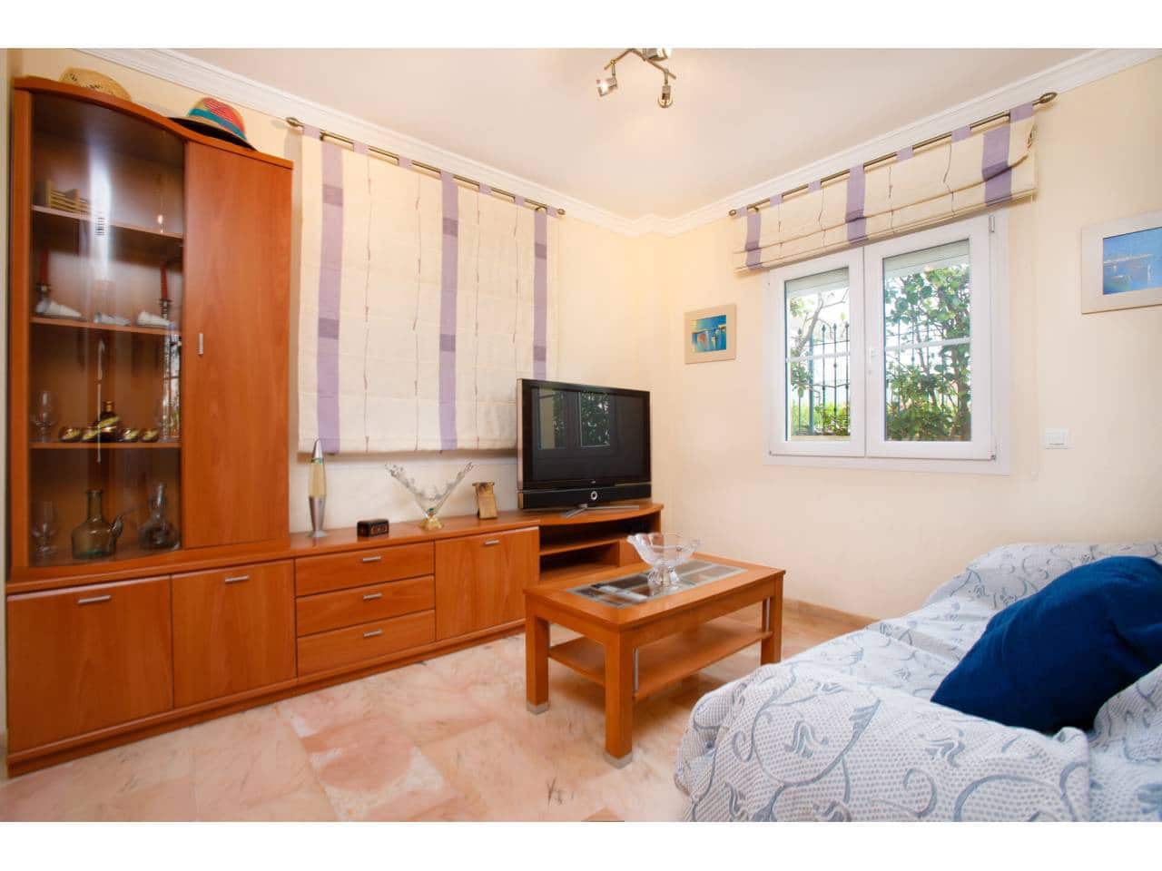 5 quarto Moradia para arrendar em Velez-Malaga com piscina garagem - 2 500 € (Ref: 10046655)
