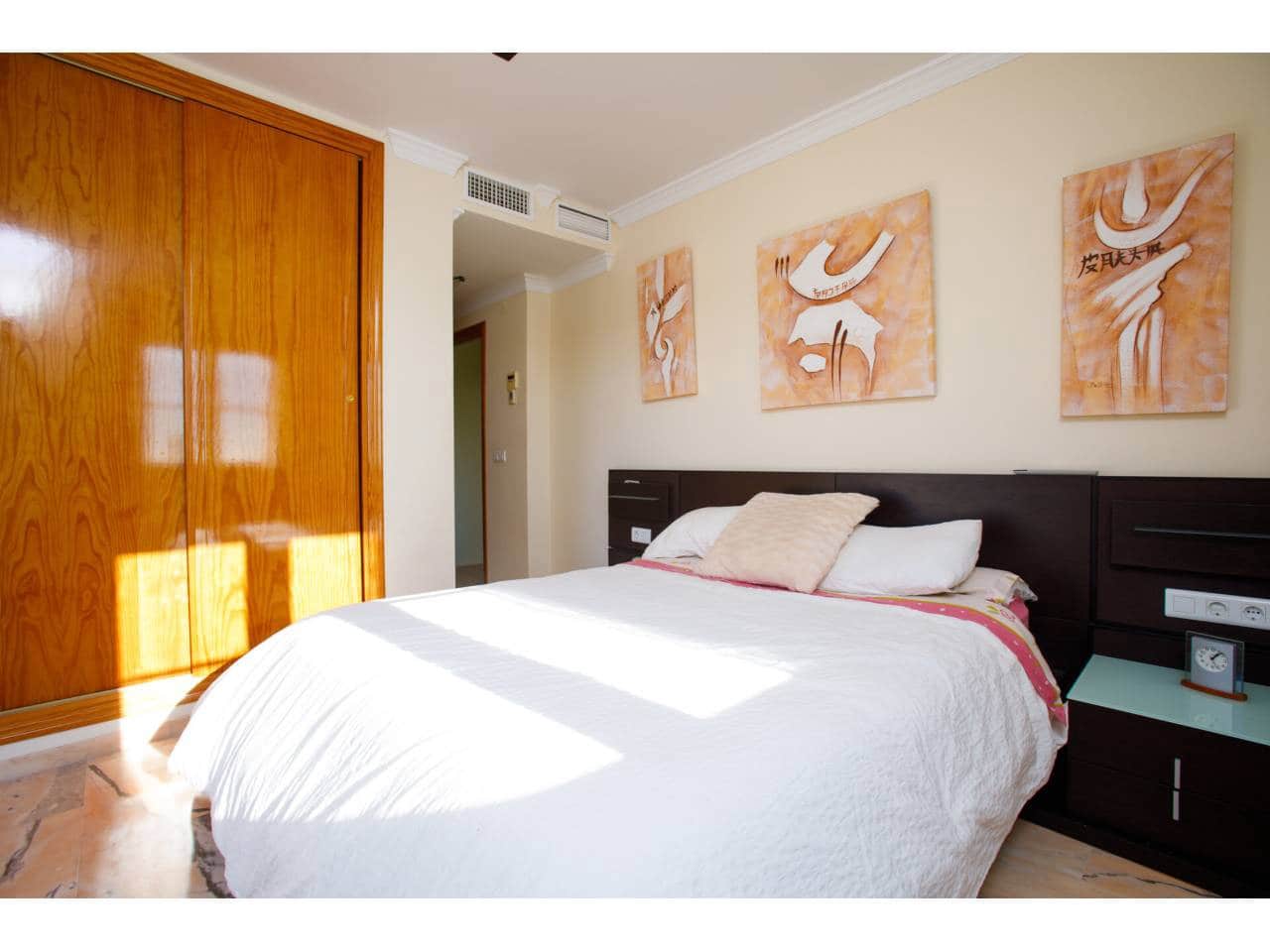 5 quarto Moradia para arrendar em Velez-Malaga com piscina garagem - 2 500 € (Ref: 10046655)