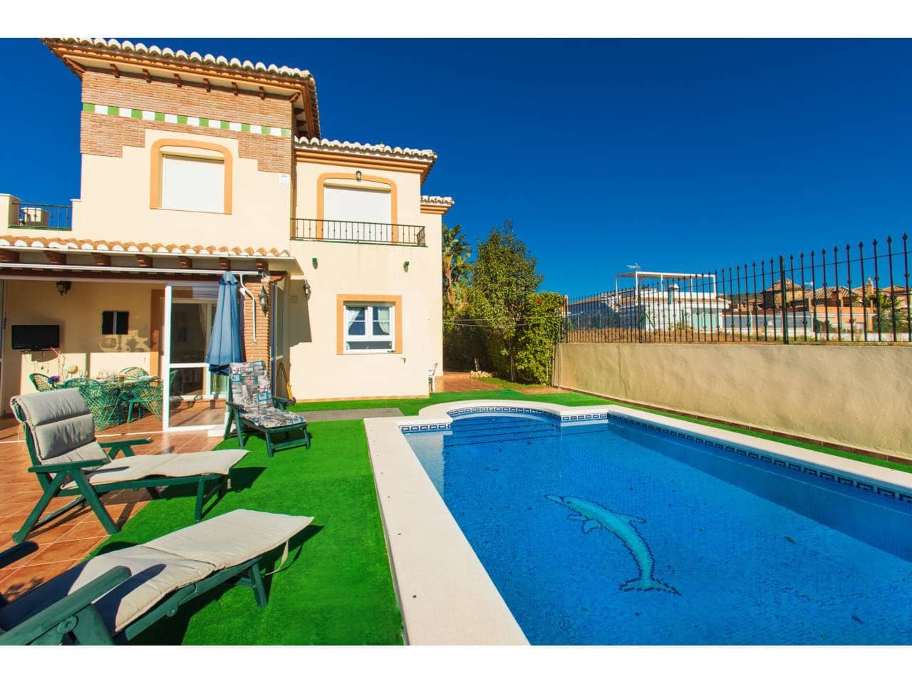 5 quarto Moradia para arrendar em Velez-Malaga com piscina garagem - 2 500 € (Ref: 10046655)