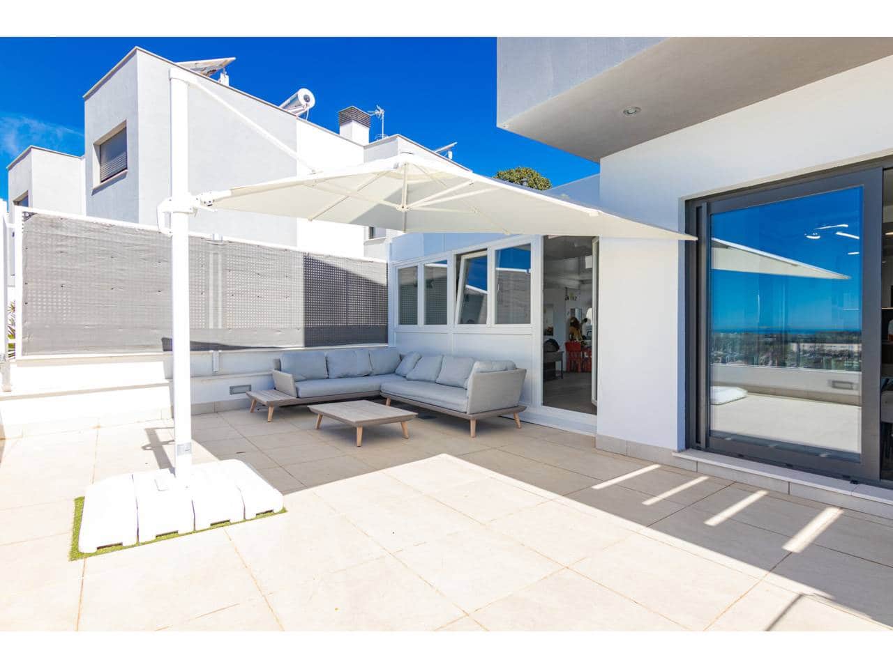 4 bedroom Semi-detached Villa for sale in Velez-Malaga with garage - € 630,000 (Ref: 10063672)