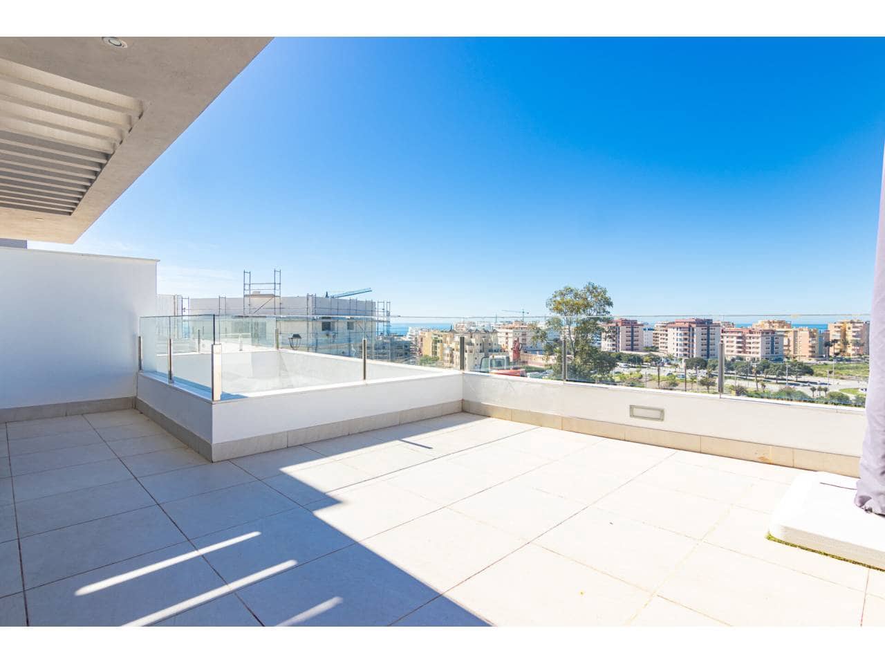 4 bedroom Semi-detached Villa for sale in Velez-Malaga with garage - € 630,000 (Ref: 10063672)