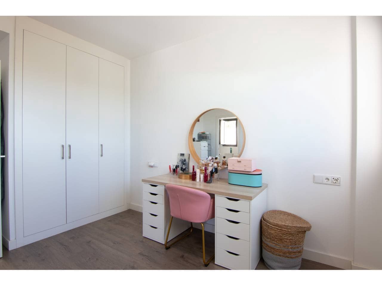 4 bedroom Semi-detached Villa for sale in Velez-Malaga with garage - € 630,000 (Ref: 10063672)