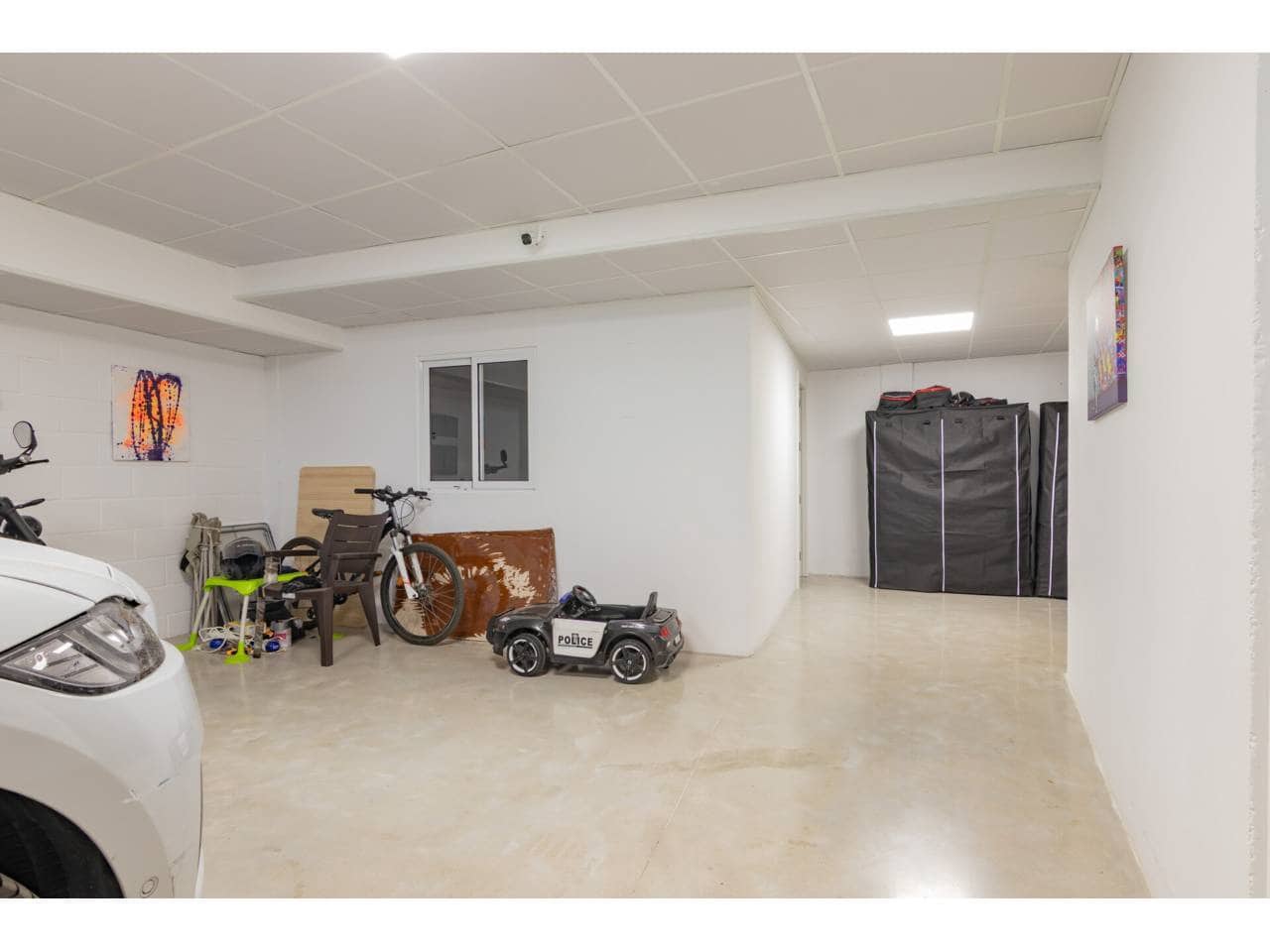 4 bedroom Semi-detached Villa for sale in Velez-Malaga with garage - € 630,000 (Ref: 10063672)
