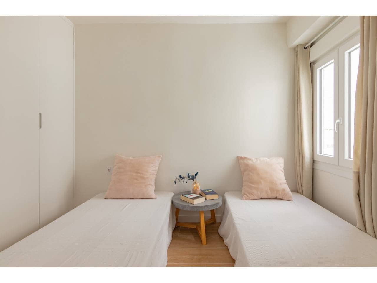 2 soveværelse Lejlighed til salg i Velez-Malaga med swimmingpool - € 469.900 (Ref: 10074787)