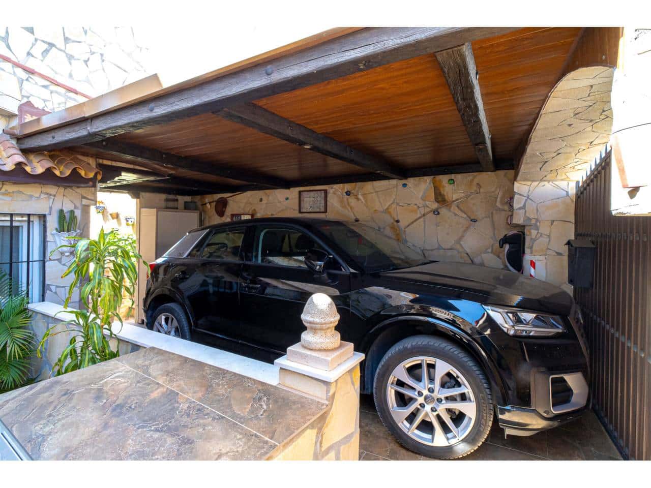 5 makuuhuone Huvila myytävänä paikassa Rincon de la Victoria mukana 
autotalli - 749 000 € (Ref: 10077368)