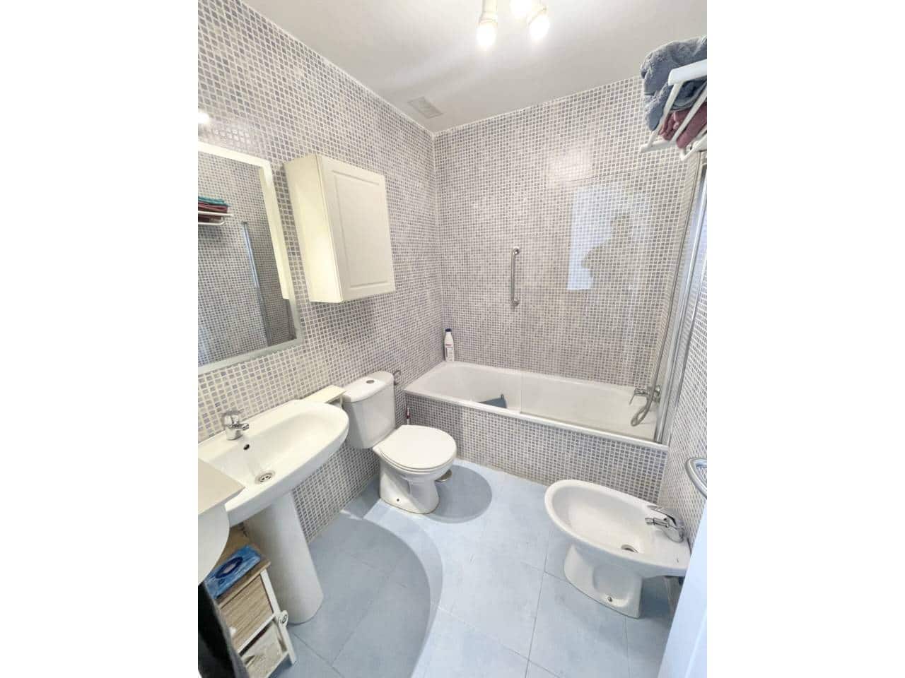 2 bedroom Flat for rent in Torre de Benagalbon with pool garage - € 750 (Ref: 10079789)