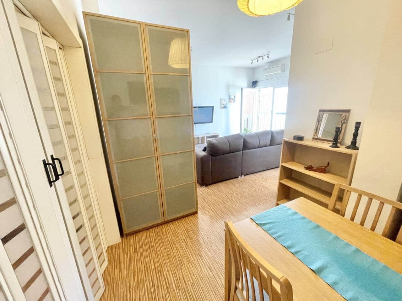 2 bedroom Flat for rent in Torre de Benagalbon with pool garage - € 750 (Ref: 10079789)