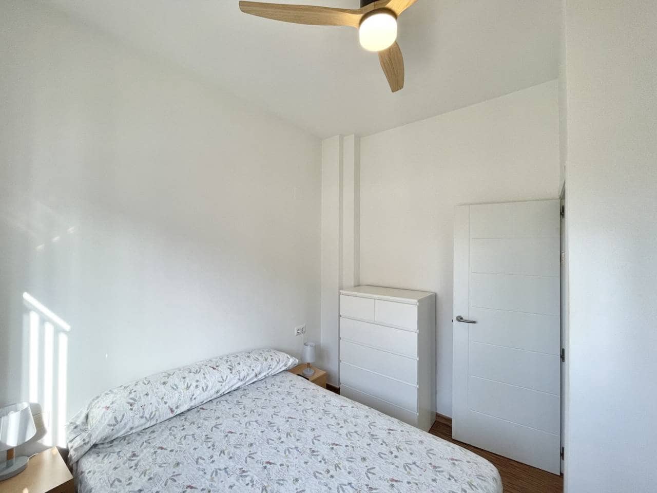 2 bedroom Flat for rent in Torre de Benagalbon with pool garage - € 750 (Ref: 10079789)