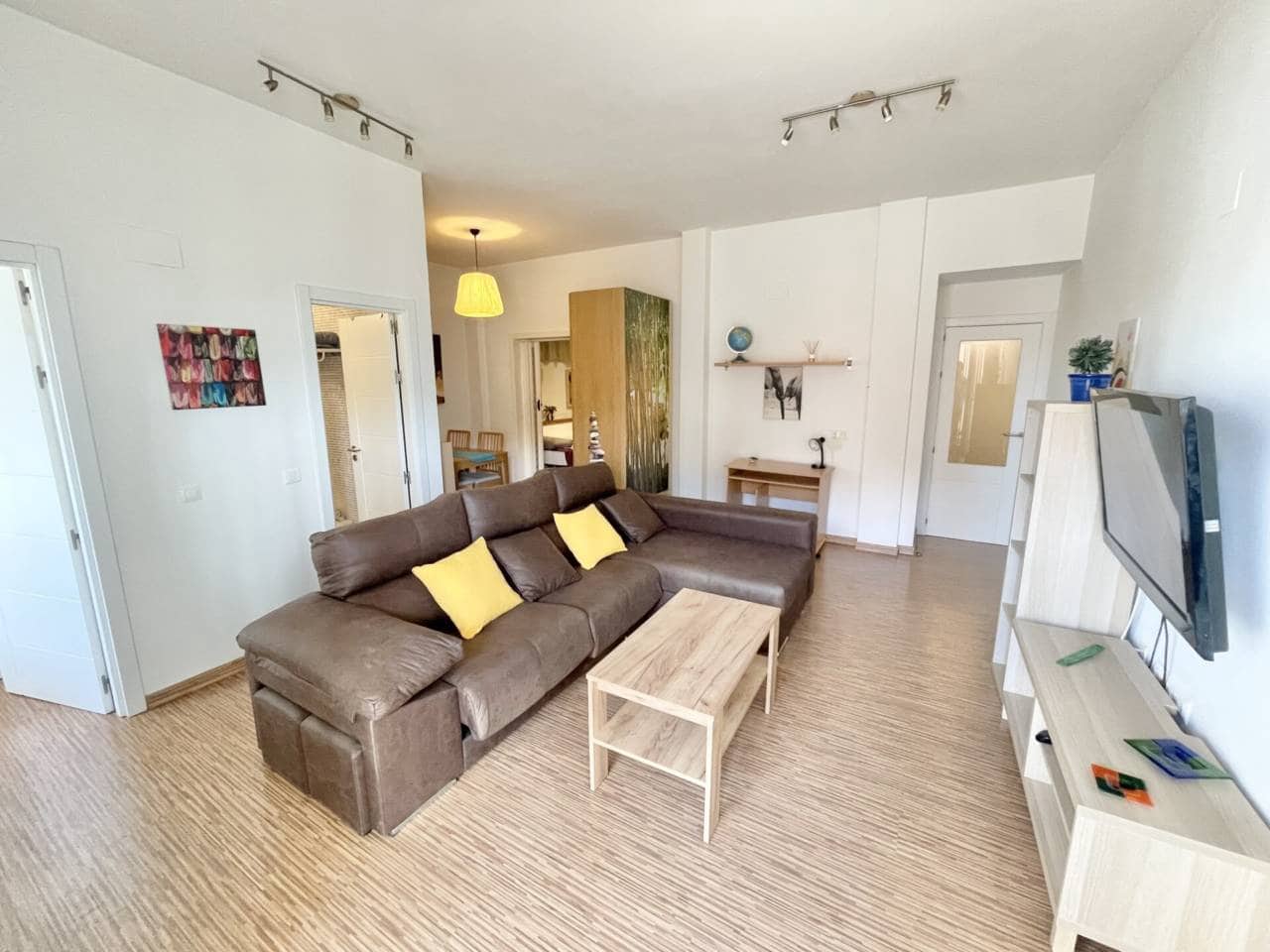 2 bedroom Flat for rent in Torre de Benagalbon with pool garage - € 750 (Ref: 10079789)