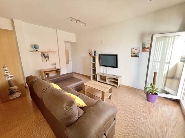 Piso de 2 habitaciones en Torre de Benagalbon, Rincón de la Victoria en alquiler con piscina garaje - 750 € (Ref: 10079789)
