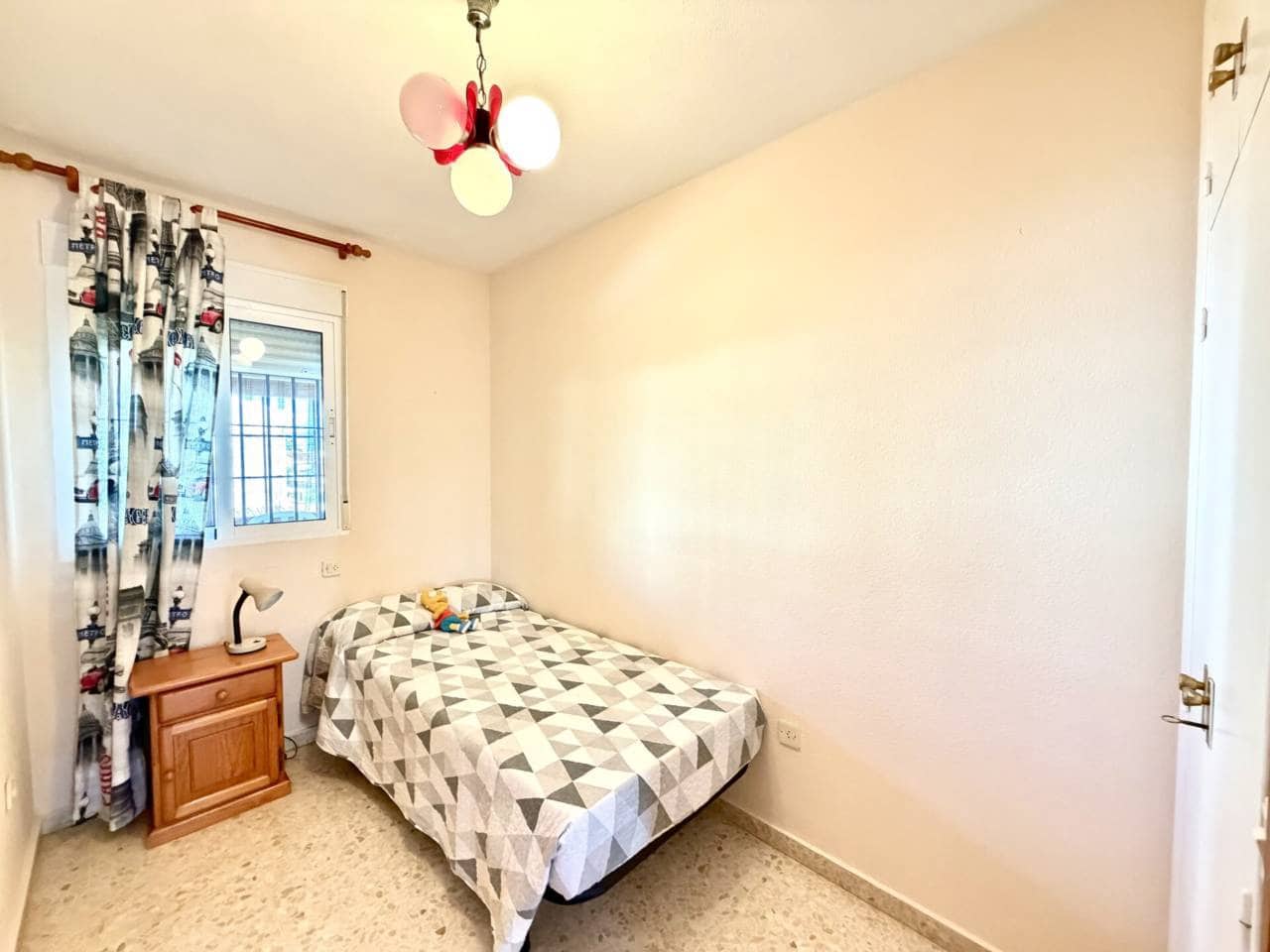3 Zimmer Reihenhaus zu vermieten in Rincon de la Victoria mit Pool - 1.650 € (Ref: 10095647)
