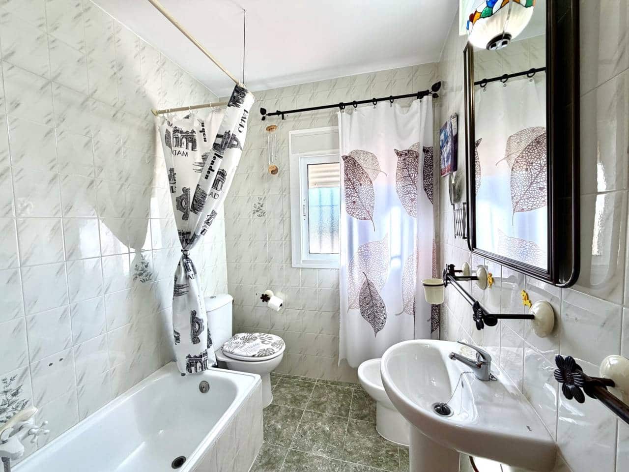 3 Zimmer Reihenhaus zu vermieten in Rincon de la Victoria mit Pool - 1.650 € (Ref: 10095647)