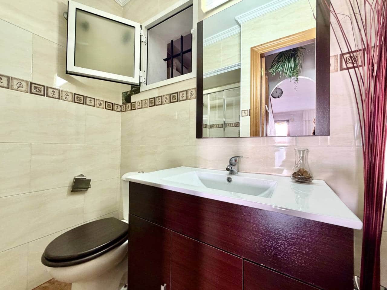 3 Zimmer Reihenhaus zu vermieten in Rincon de la Victoria mit Pool - 1.650 € (Ref: 10095647)