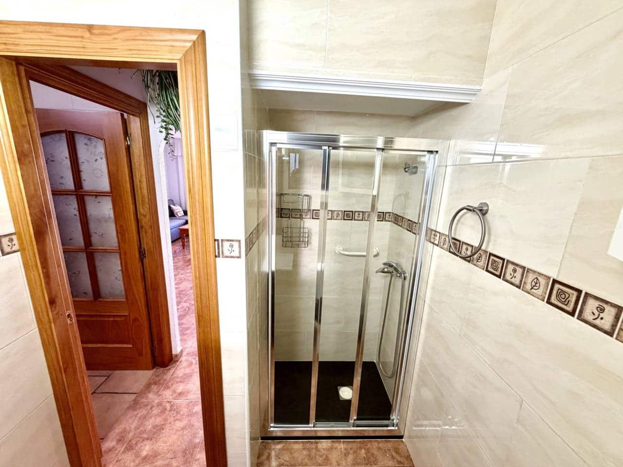 3 Zimmer Reihenhaus zu vermieten in Rincon de la Victoria mit Pool - 1.650 € (Ref: 10095647)