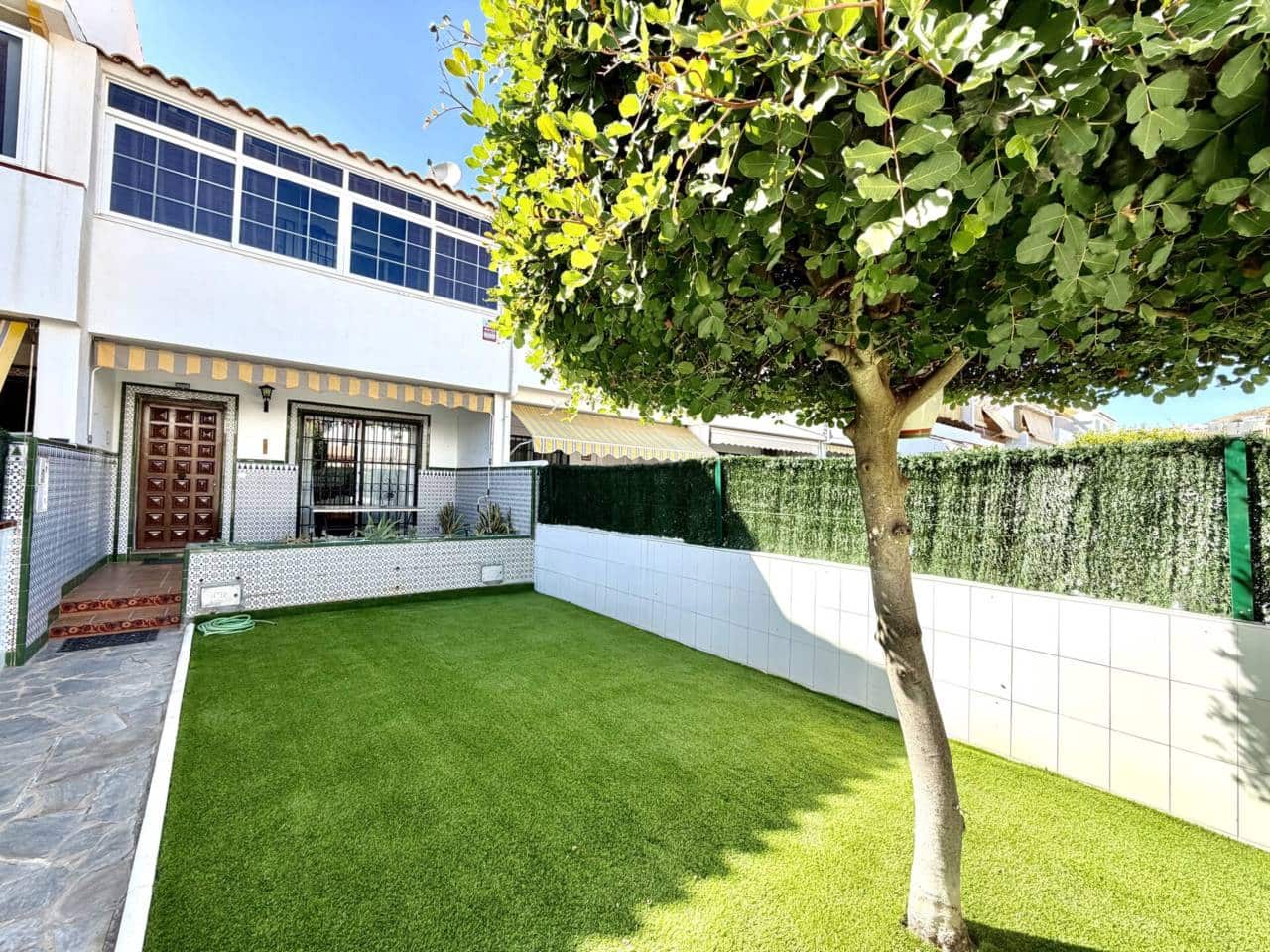 3 Zimmer Reihenhaus zu vermieten in Rincon de la Victoria mit Pool - 1.650 € (Ref: 10095647)