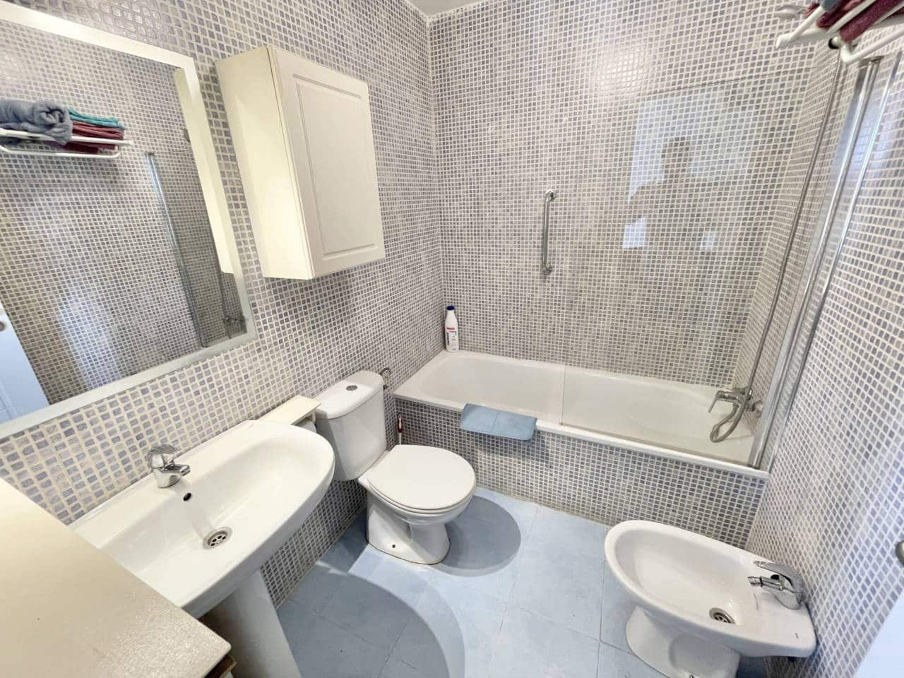 2 soveværelse Lejlighed til leje i Torre de Benagalbon med swimmingpool garage - € 900 (Ref: 10099563)