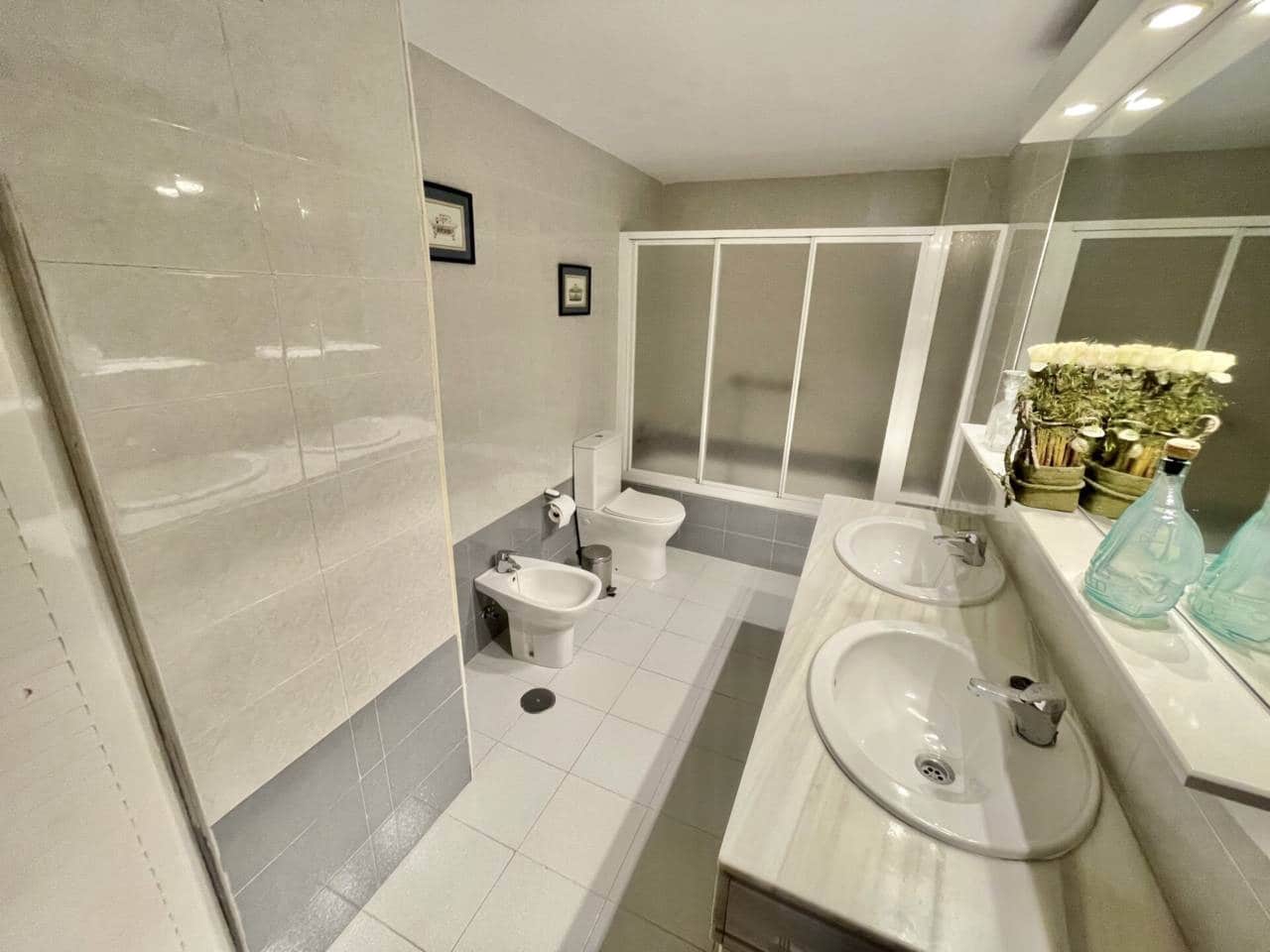 3 slaapkamer Flat te huur in Rincon de la Victoria met zwembad garage - € 1.400 (Ref: 10118662)