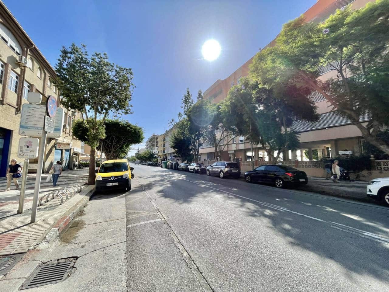 3 slaapkamer Flat te huur in Rincon de la Victoria met zwembad garage - € 1.400 (Ref: 10118662)