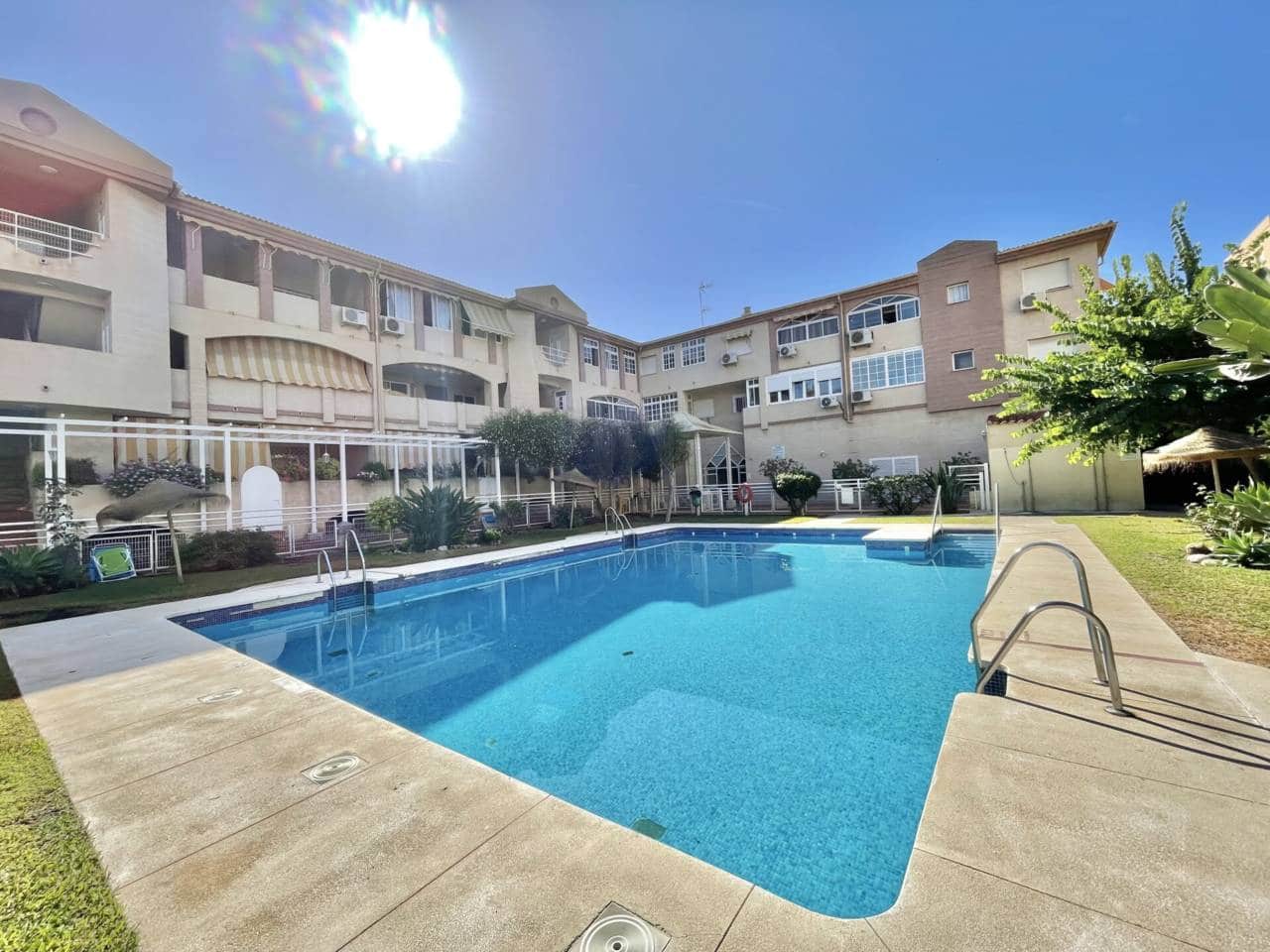 3 slaapkamer Flat te huur in Rincon de la Victoria met zwembad garage - € 1.400 (Ref: 10118662)